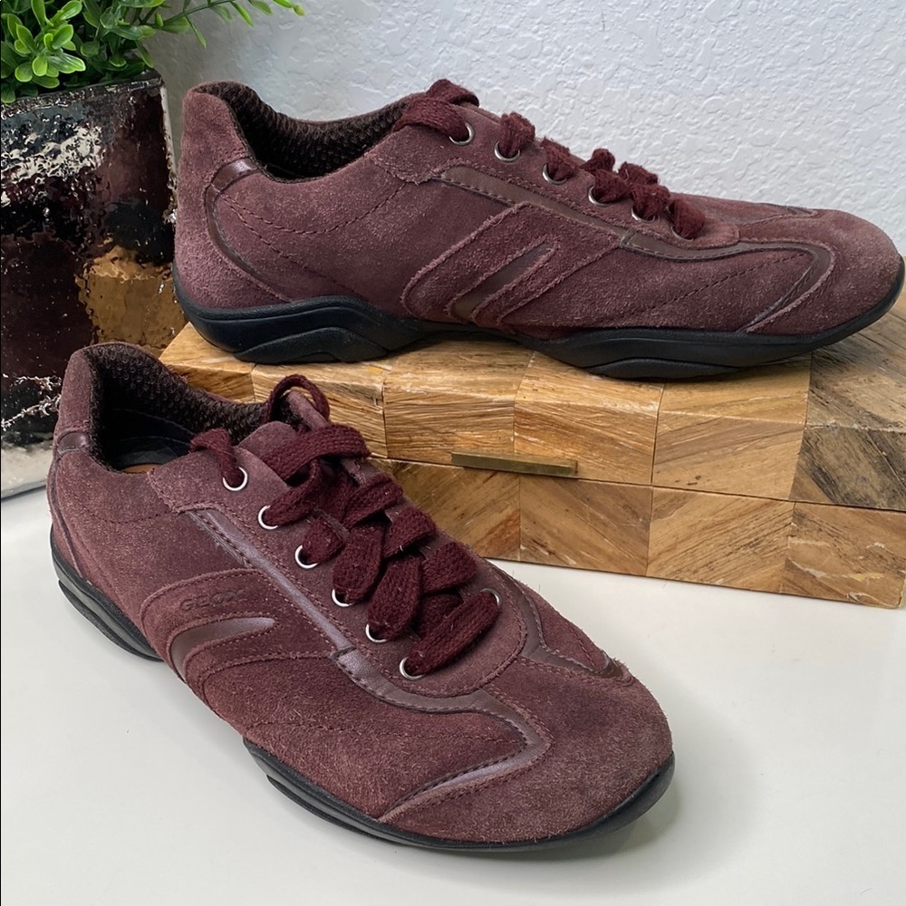 GEOX Burgundy Suede Lace Up Casual Sneakers Shoes Women Size 38 EU/8‎ US